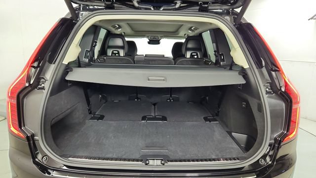 New 2026 Volvo XC90 T8 Plus w/ Protection Package Premier AWD/4WD image 44