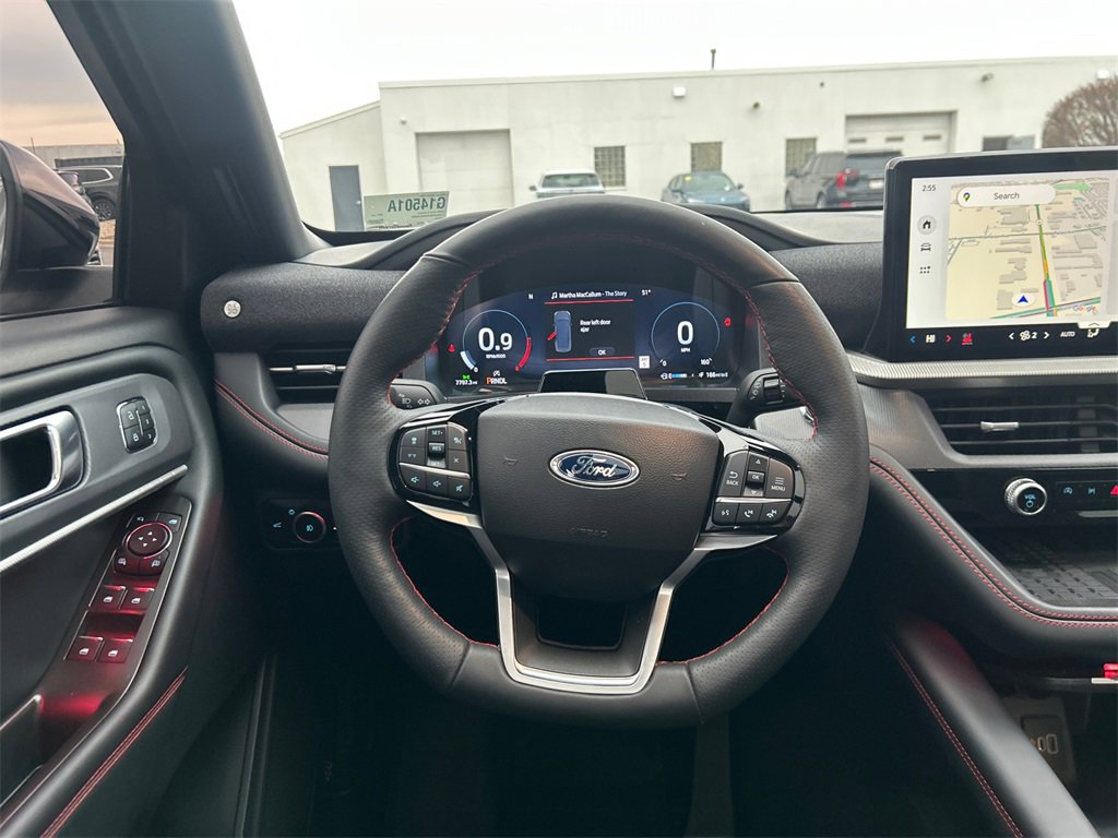 Used 2025 Ford Explorer ST-Line w/ Premium Package image 28
