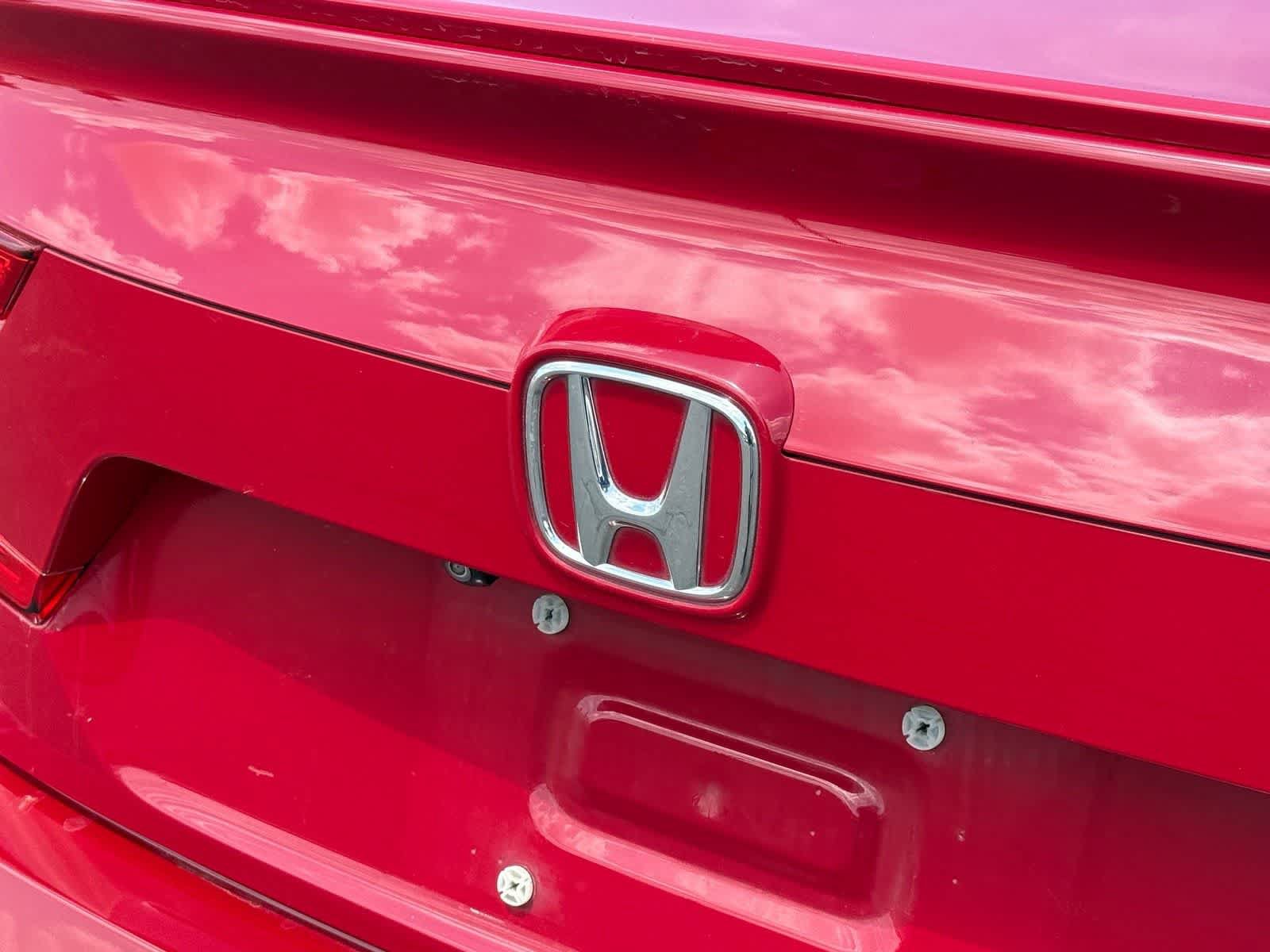 Used 2018 Honda Accord Sport image 10