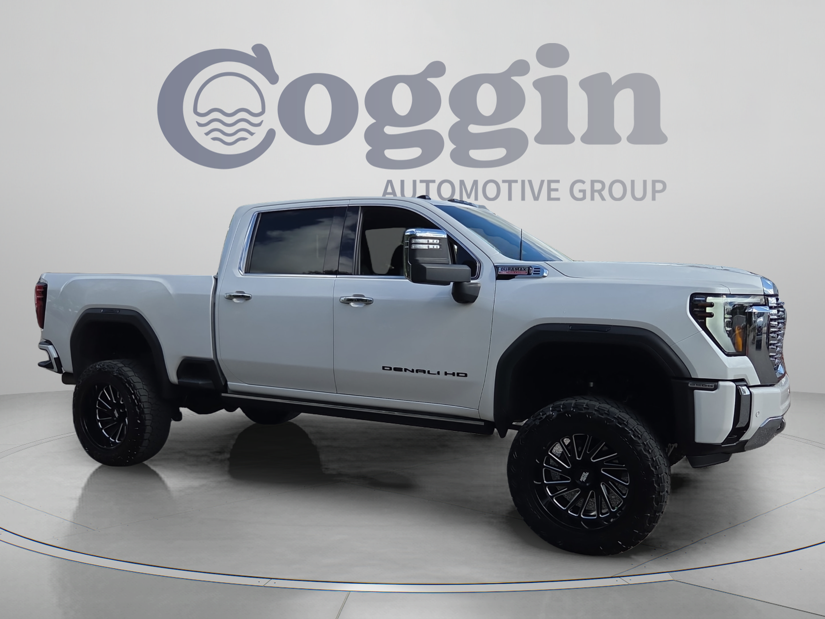 Used 2024 GMC Sierra 2500 Denali w/ Denali Reserve Package AWD/4WD image 7