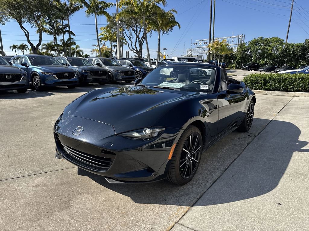 New 2025 MAZDA MX-5 Miata Grand Touring w/ Weather Package image 9