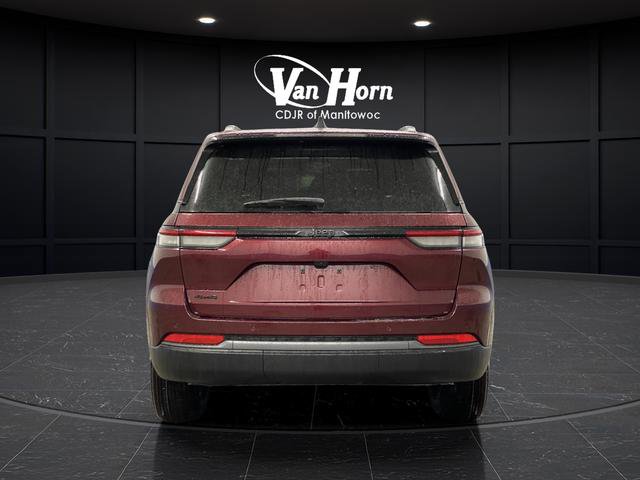 New 2026 Jeep Grand Cherokee Altitude image 14