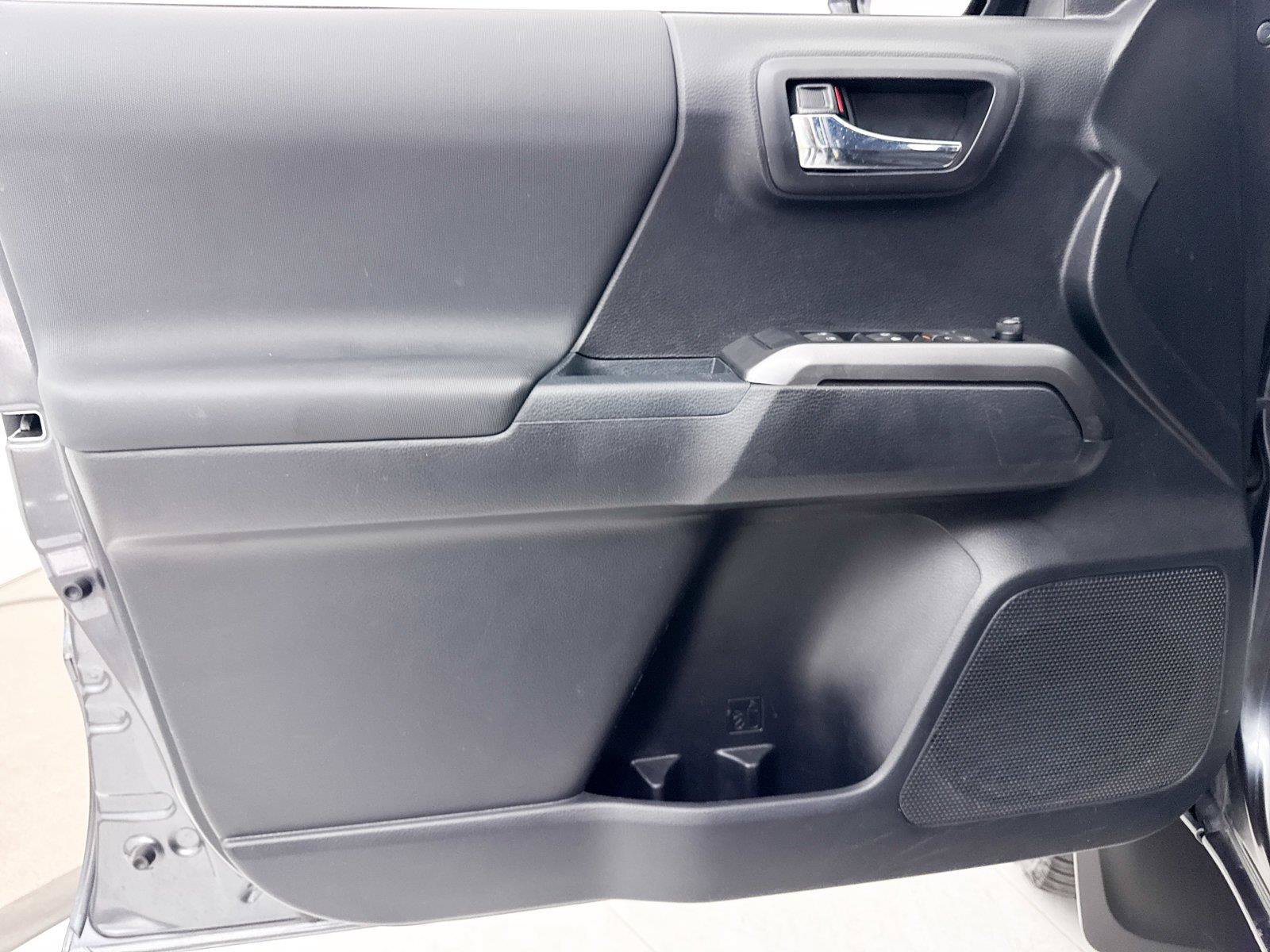 Used 2021 Toyota Tacoma TRD Sport w/ Technology Package RWD image 26