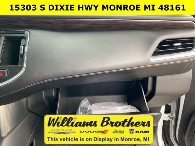 Used 2022 Chevrolet Tahoe LT w/ Luxury Package image 35