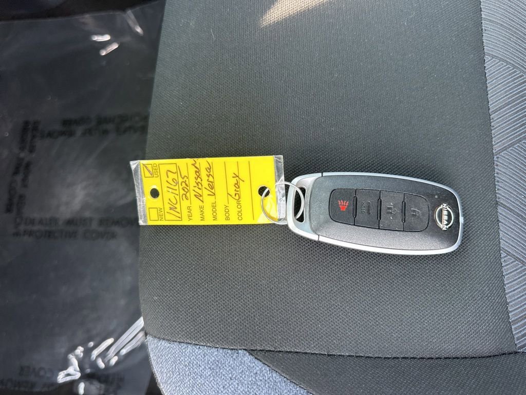 Used 2025 Nissan Versa SV image 28