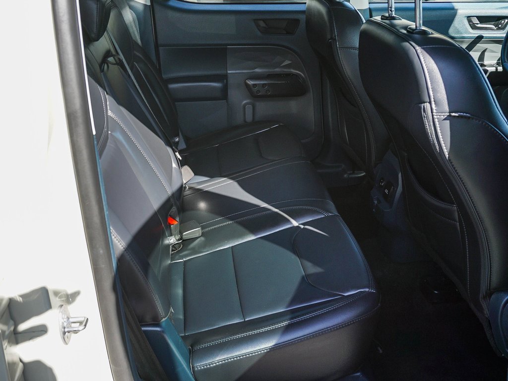 Used 2024 Ford Maverick Lariat w/ Black Appearance Package image 13