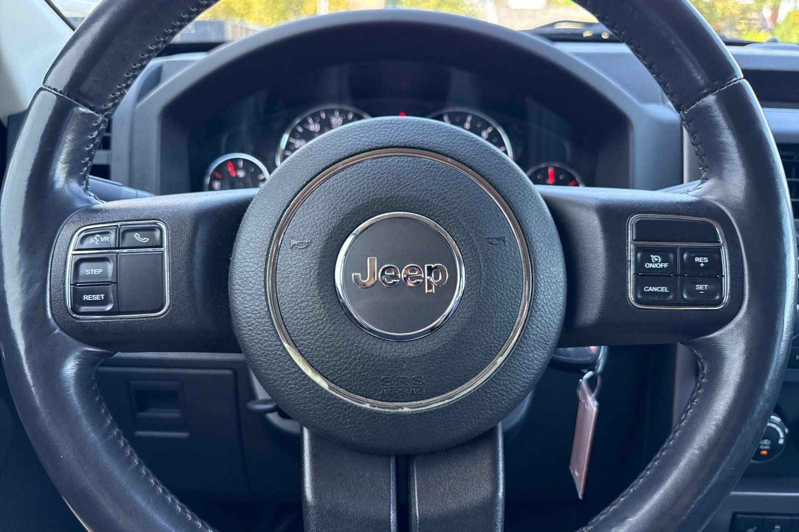 Used 2012 Jeep Liberty Sport AWD/4WD image 21