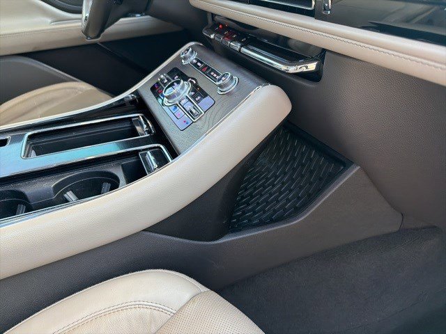 Used 2023 Lincoln Aviator Reserve w/ Equipment Group 201A image 26