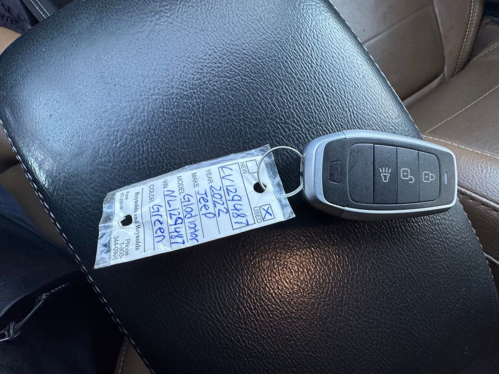 Used 2022 Jeep Gladiator Overland w/ LED Lighting Group image 12