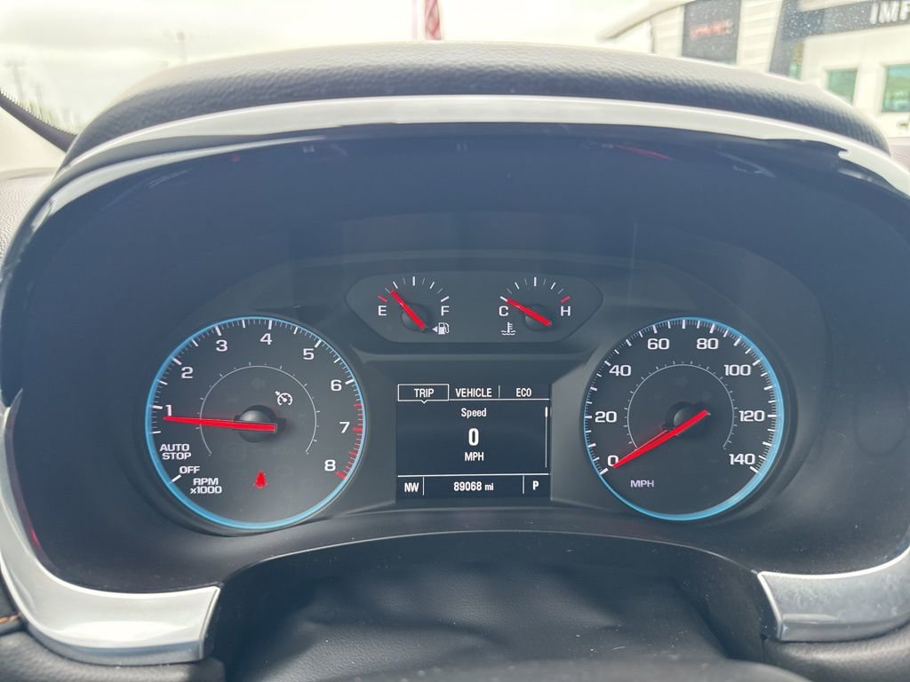 Used 2020 Chevrolet Traverse LT FWD image 26