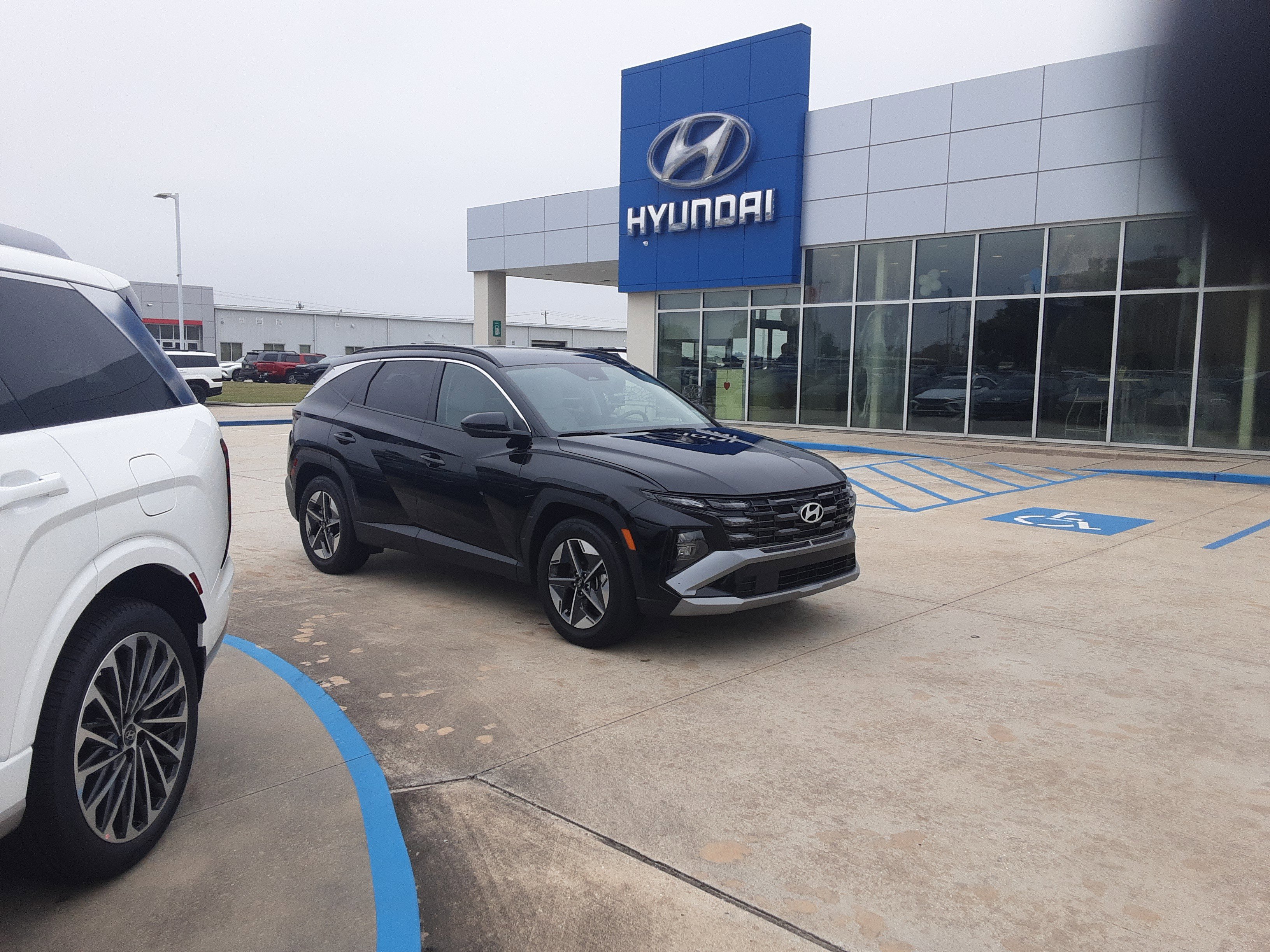 Used 2025 Hyundai Tucson SEL FWD image 1