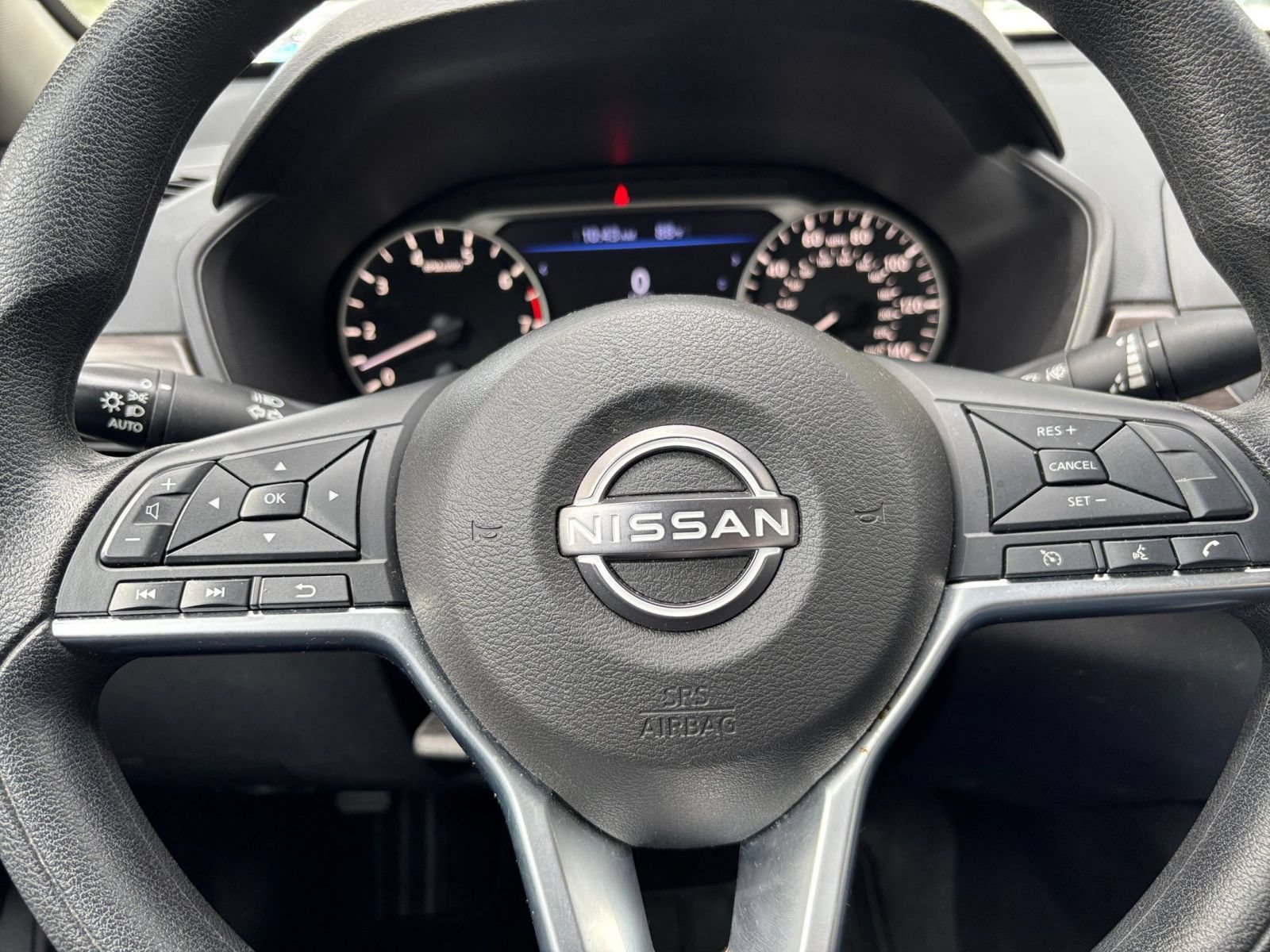 Used 2025 Nissan Altima 2.5 SV FWD image 23