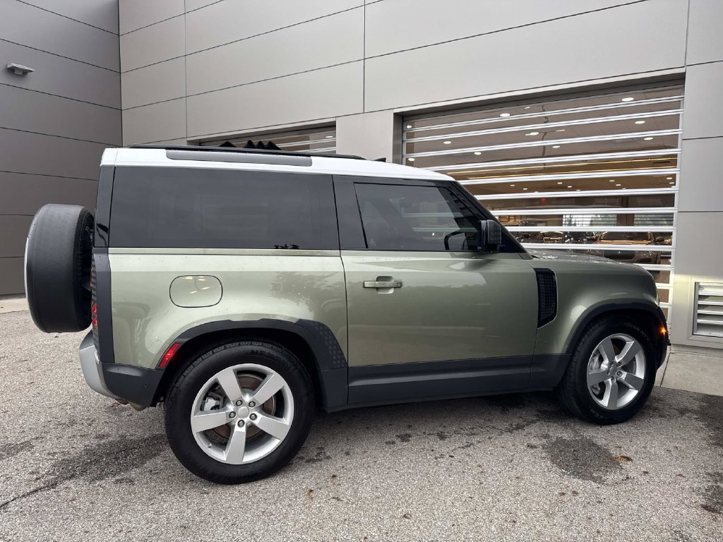 Used 2021 Land Rover Defender 90 First Edition AWD/4WD image 7