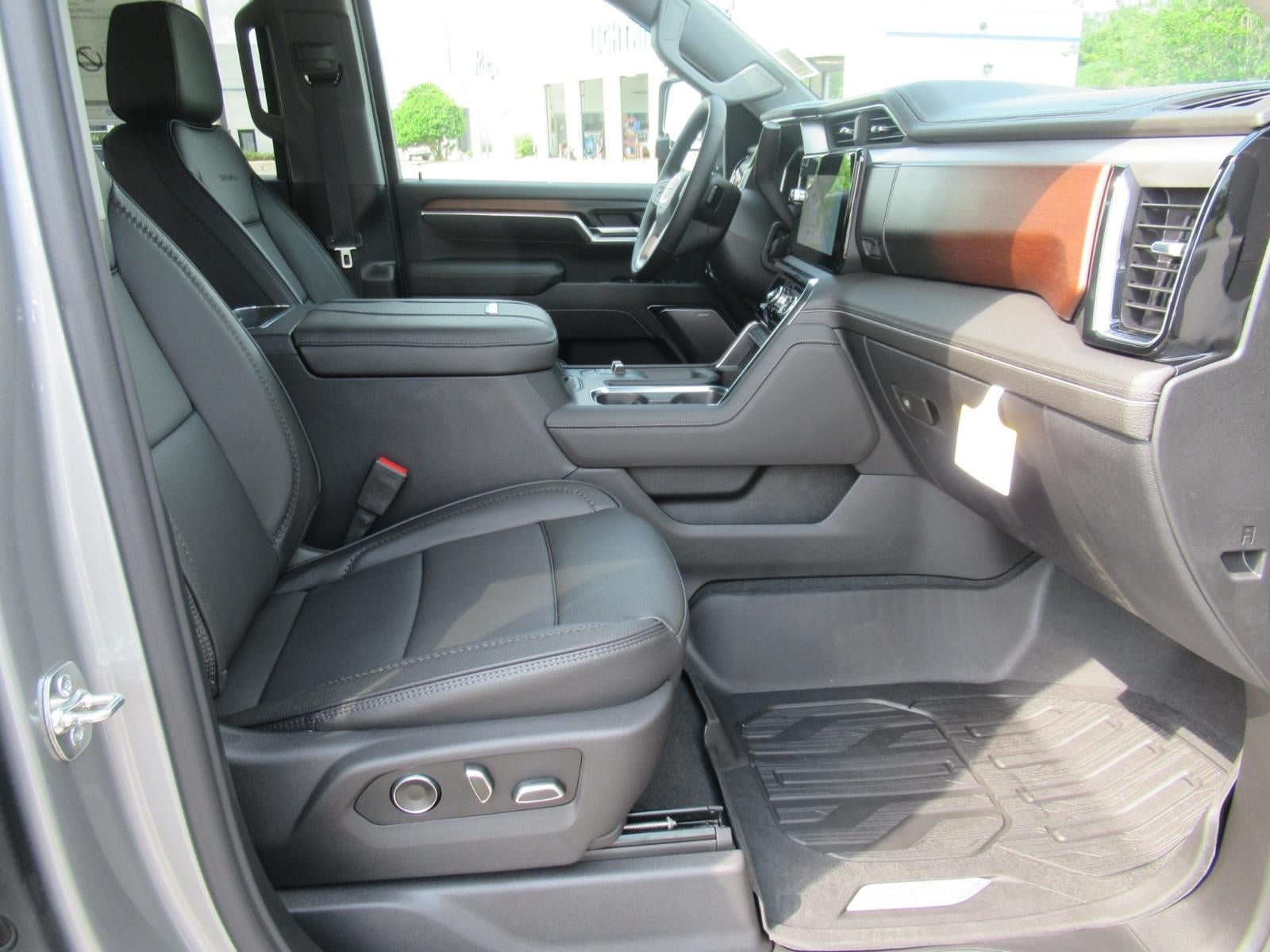 New 2026 GMC Sierra 2500 Denali w/ Denali Reserve Package AWD/4WD image 10