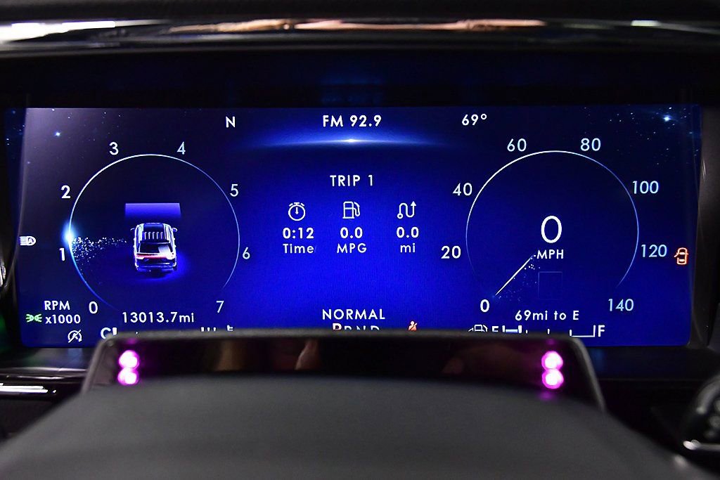 Used 2023 Lincoln Navigator Reserve image 16