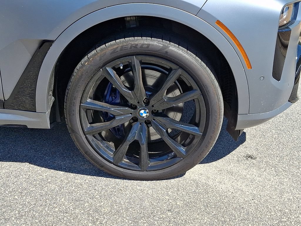 Used 2023 BMW X7 xDrive40i w/ Executive Package AWD/4WD image 8