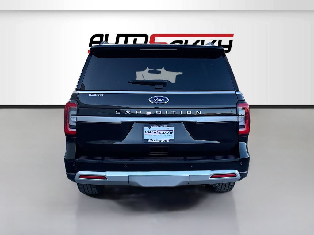 Used 2023 Ford Expedition Limited RWD image 6