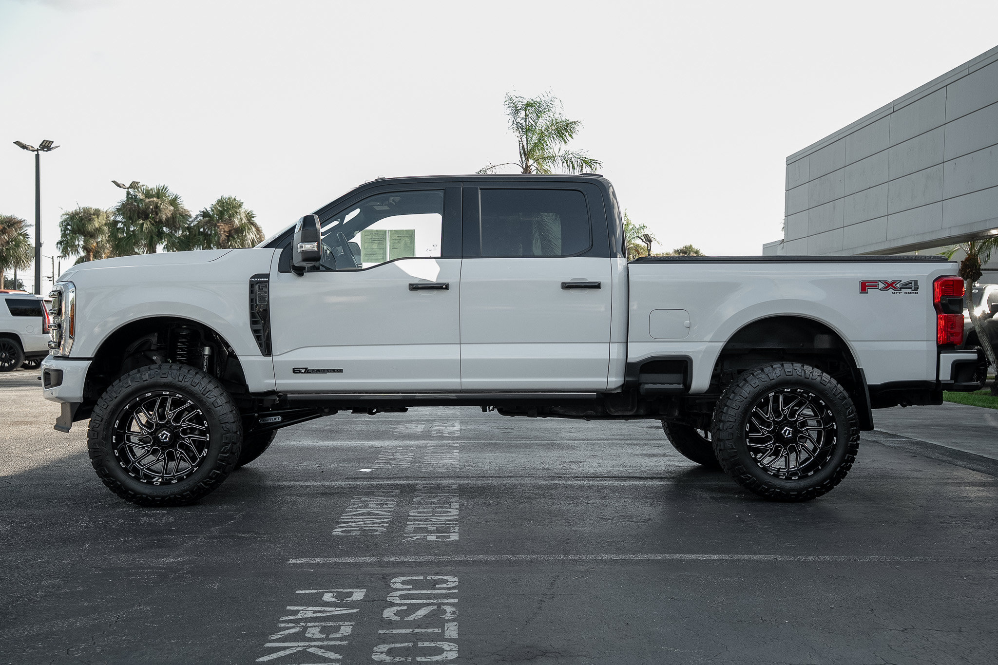 Used 2025 Ford F250 Platinum AWD/4WD image 13