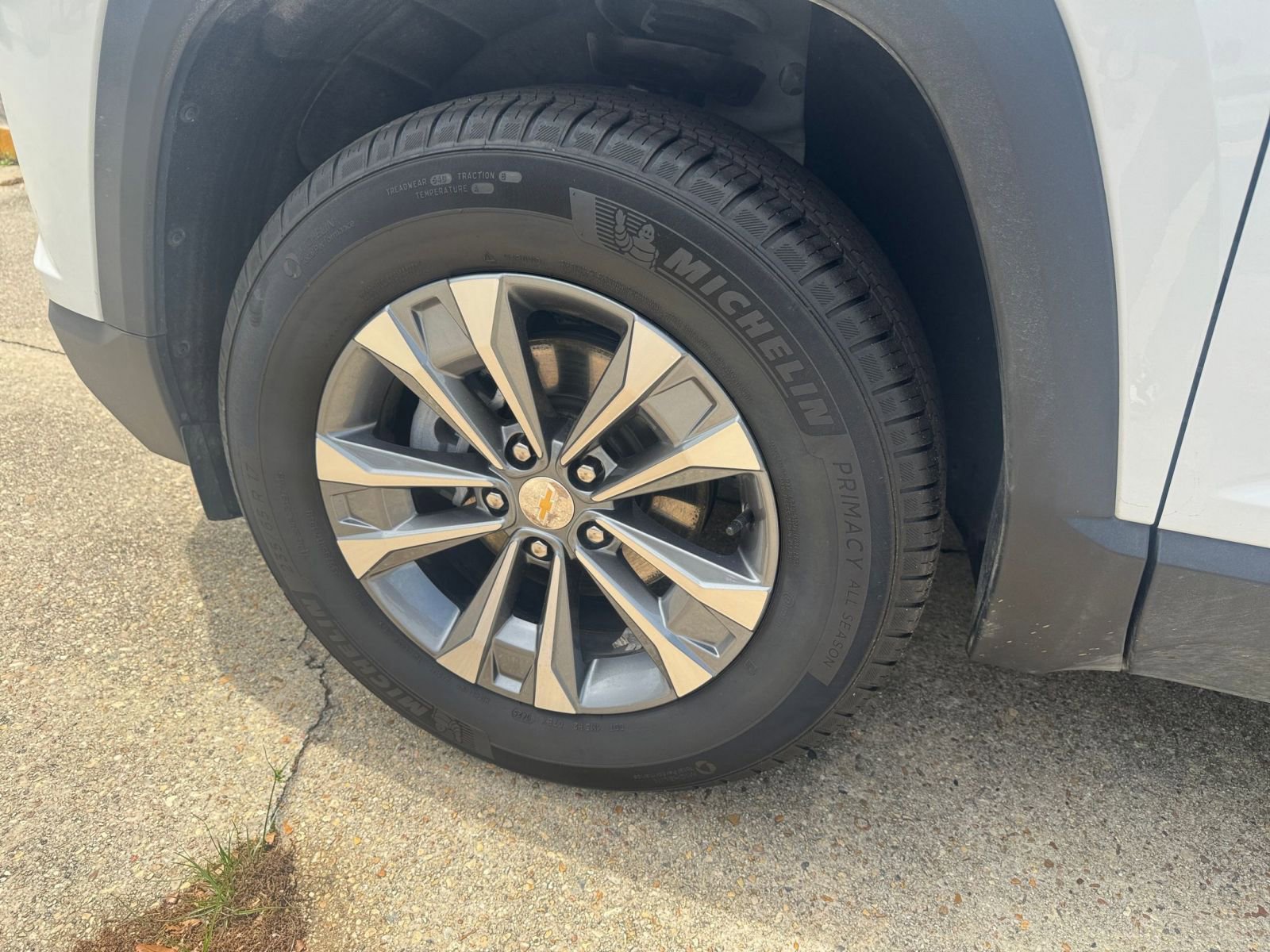 Used 2025 Chevrolet Equinox LT AWD/4WD image 24