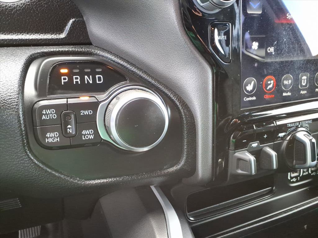 Used 2021 RAM 1500 Big Horn image 25