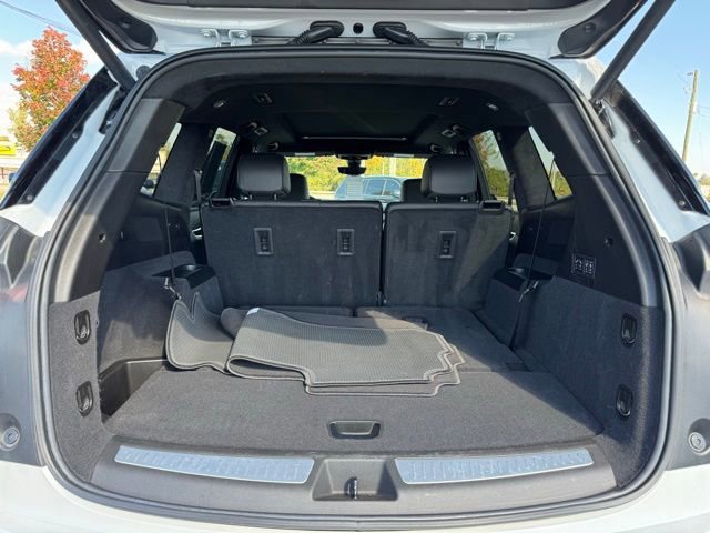 Certified 2024 Cadillac XT6 Premium Luxury w/ Platinum Package image 37
