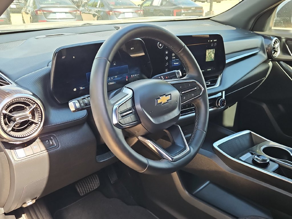 Used 2026 Chevrolet Equinox LT FWD image 15
