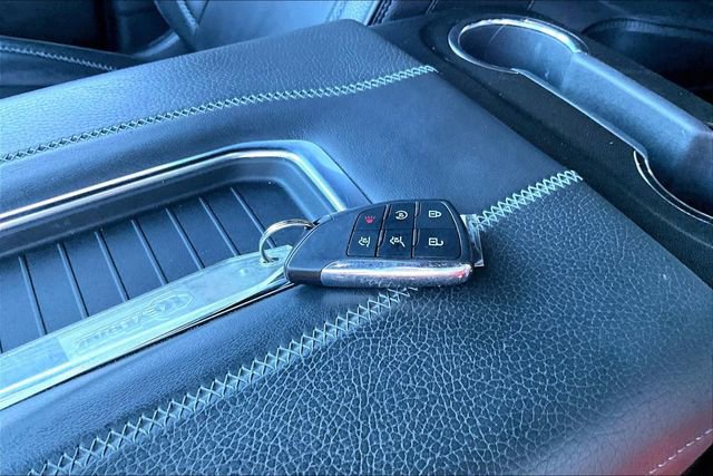 Used 2022 GMC Yukon Denali image 32