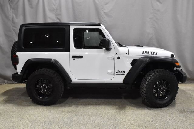 Used 2024 Jeep Wrangler Willys image 2