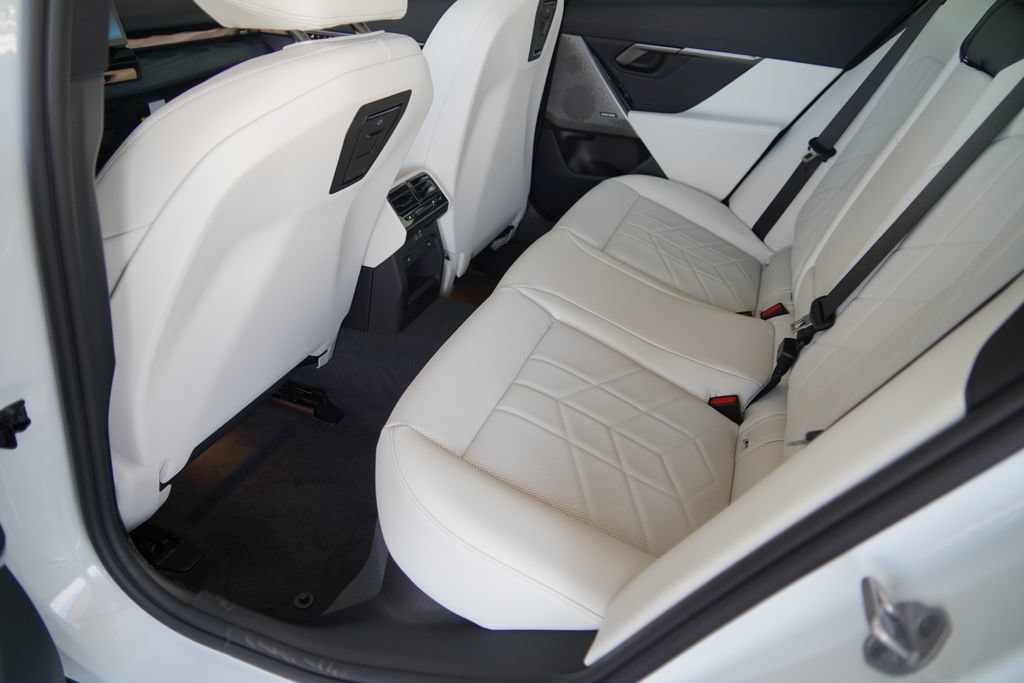 New 2027 BMW 530i w/ M Sport Package RWD image 19