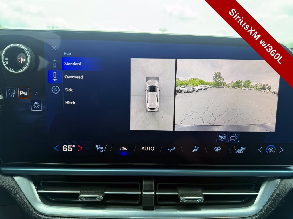 Used 2024 Chevrolet Equinox EV LT w/ LPO, All-Weather Mat Package FWD image 27