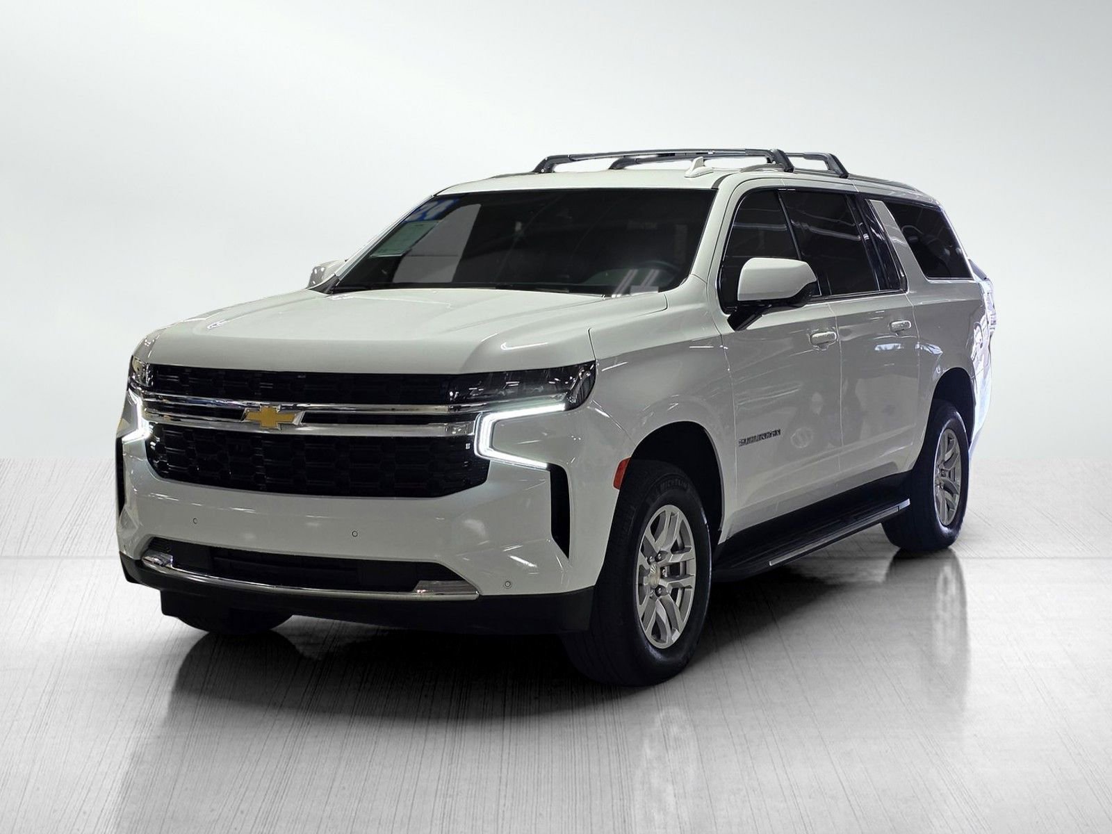 Used 2024 Chevrolet Suburban LS w/ Driver Alert Package image 3