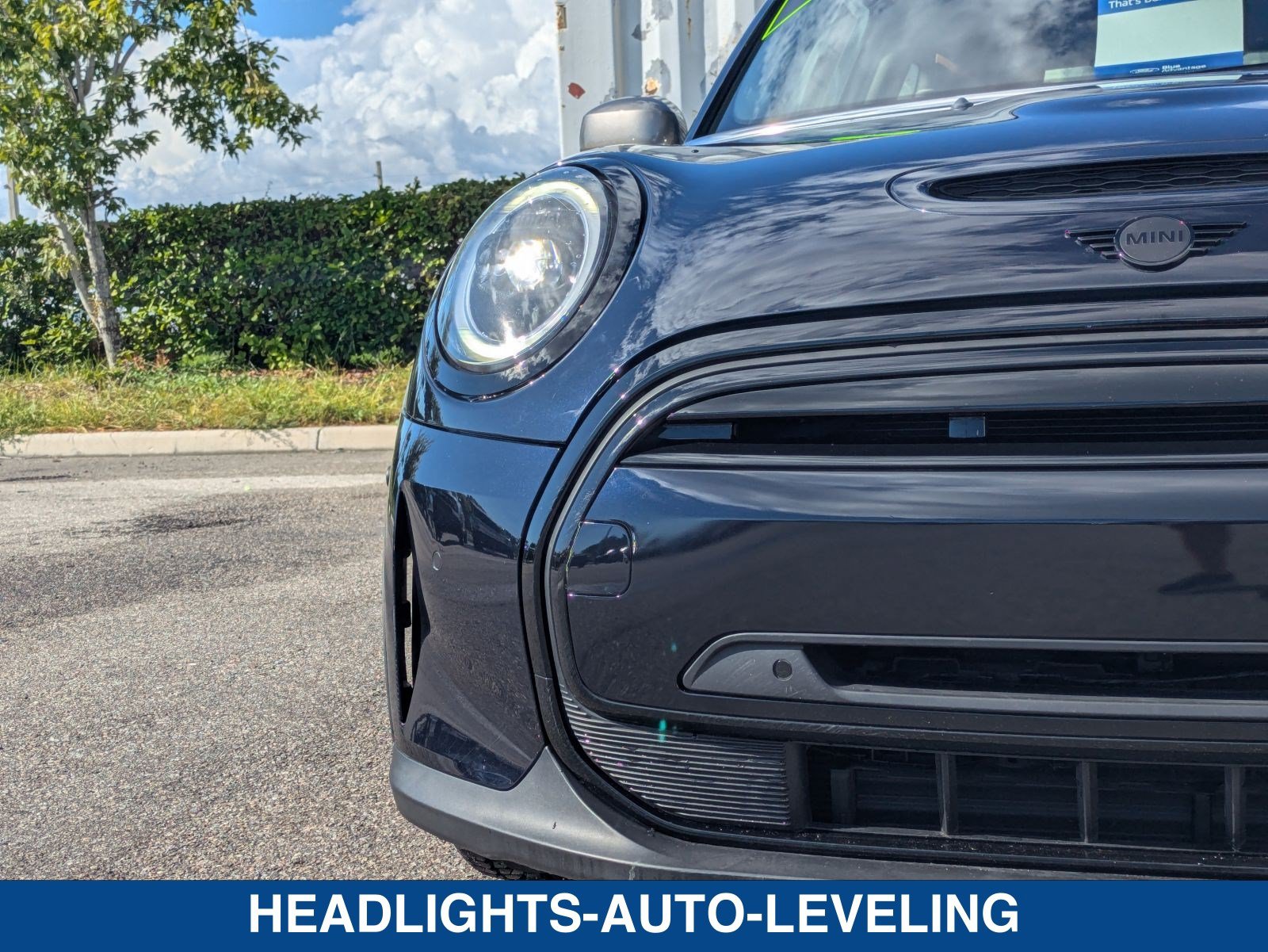 Used 2024 MINI Cooper SE FWD image 10