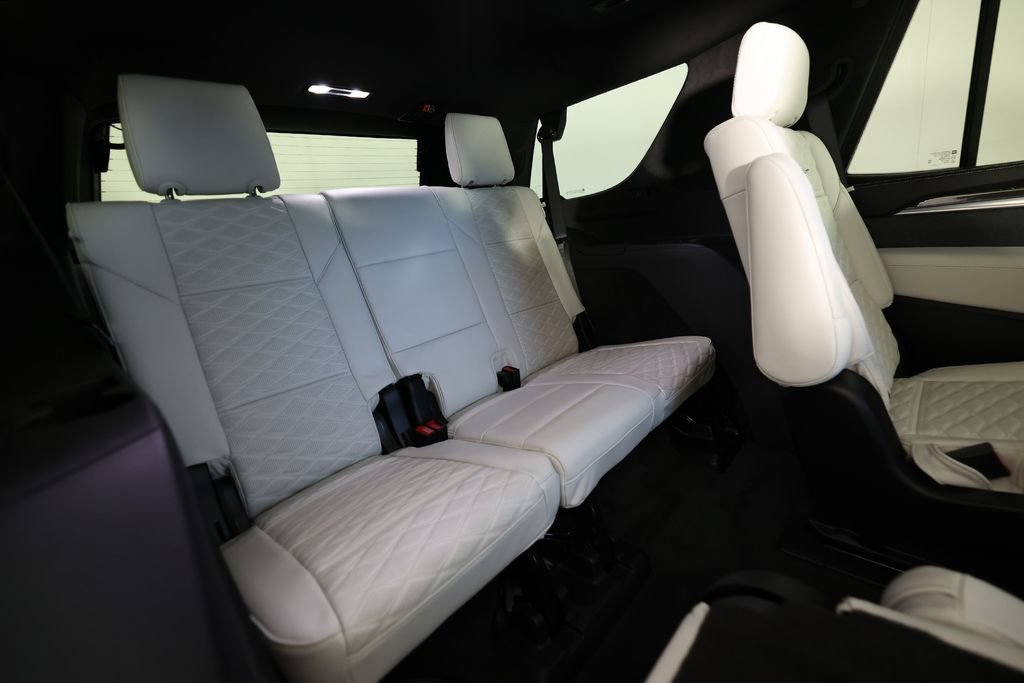 Used 2026 Cadillac Escalade V AWD/4WD image 12