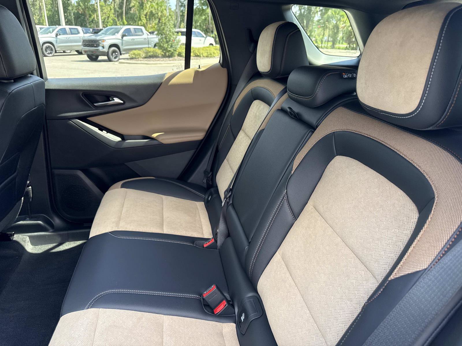 New 2027 Chevrolet Equinox ACTIV w/ Safety and Technology Package FWD image 11