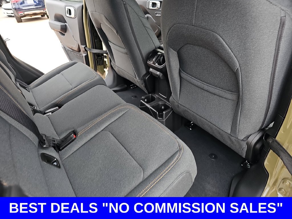 New 2026 Jeep Gladiator Sport AWD/4WD image 11
