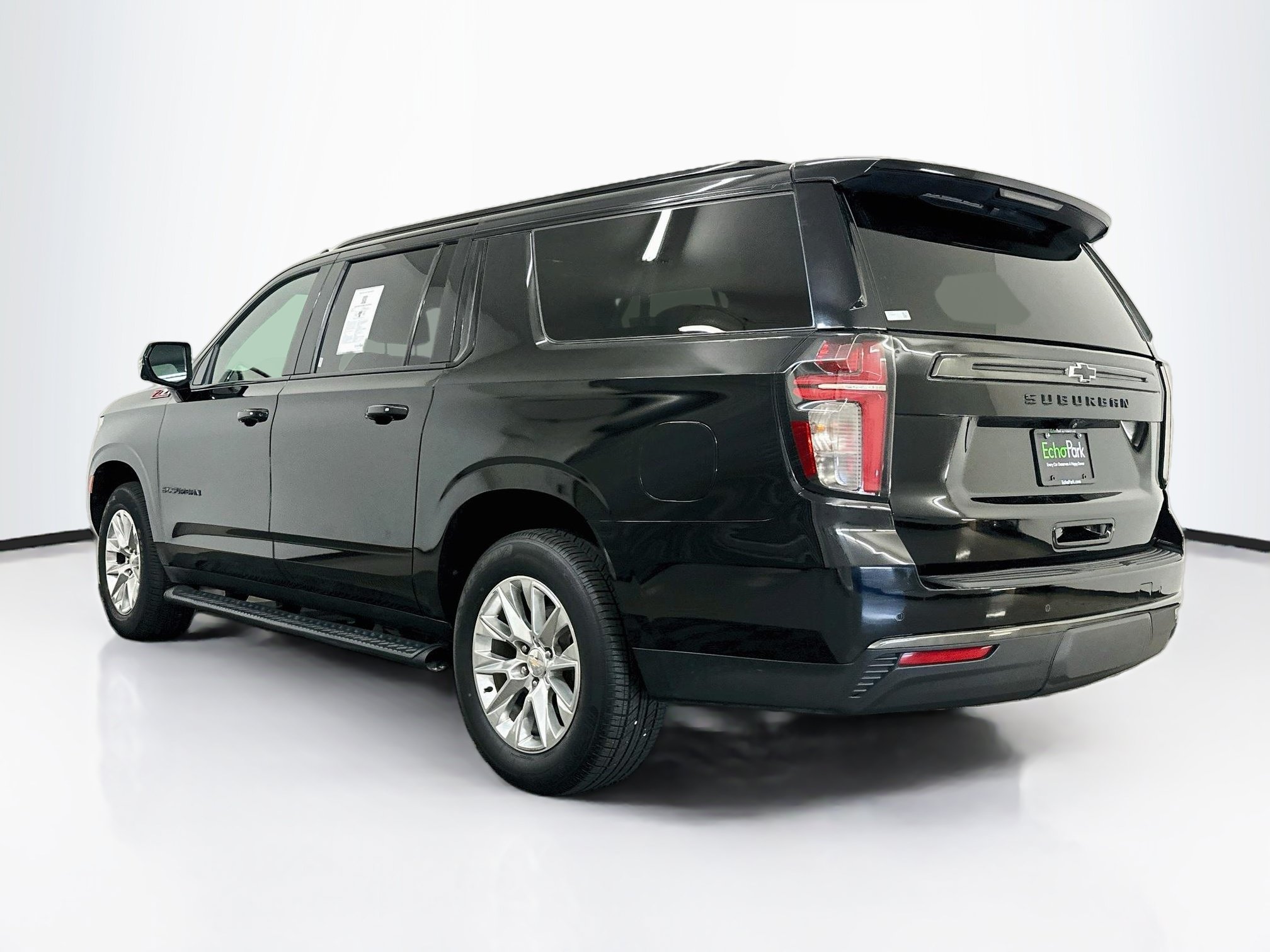Used 2022 Chevrolet Suburban Z71 w/ Z71 Off-Road Package AWD/4WD image 5