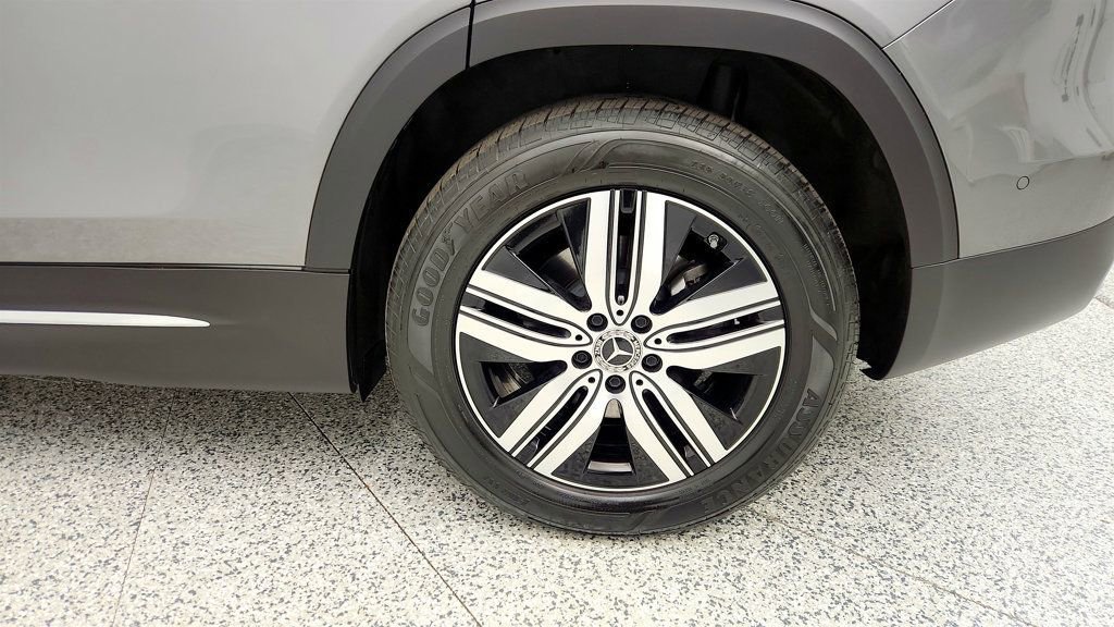 Used 2024 Mercedes-Benz EQB 250+ image 9