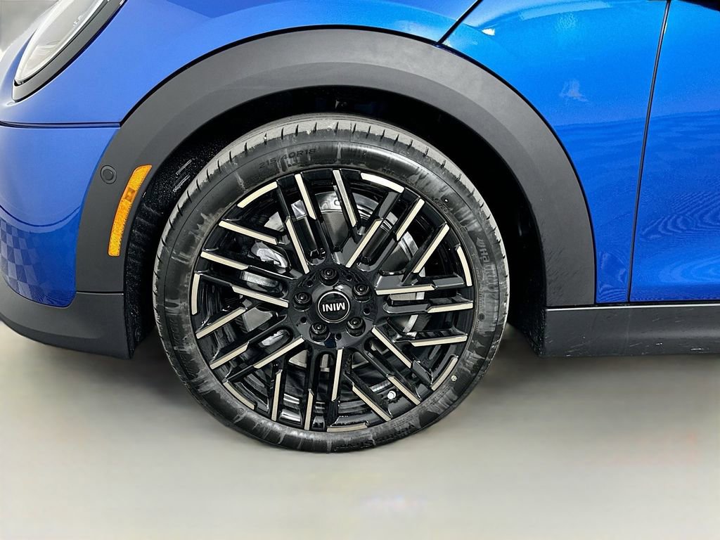 Certified 2025 MINI Cooper S image 22