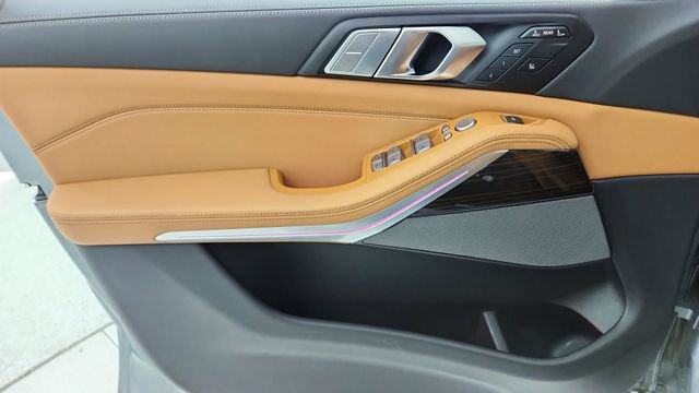 Used 2026 BMW X7 xDrive40i image 39