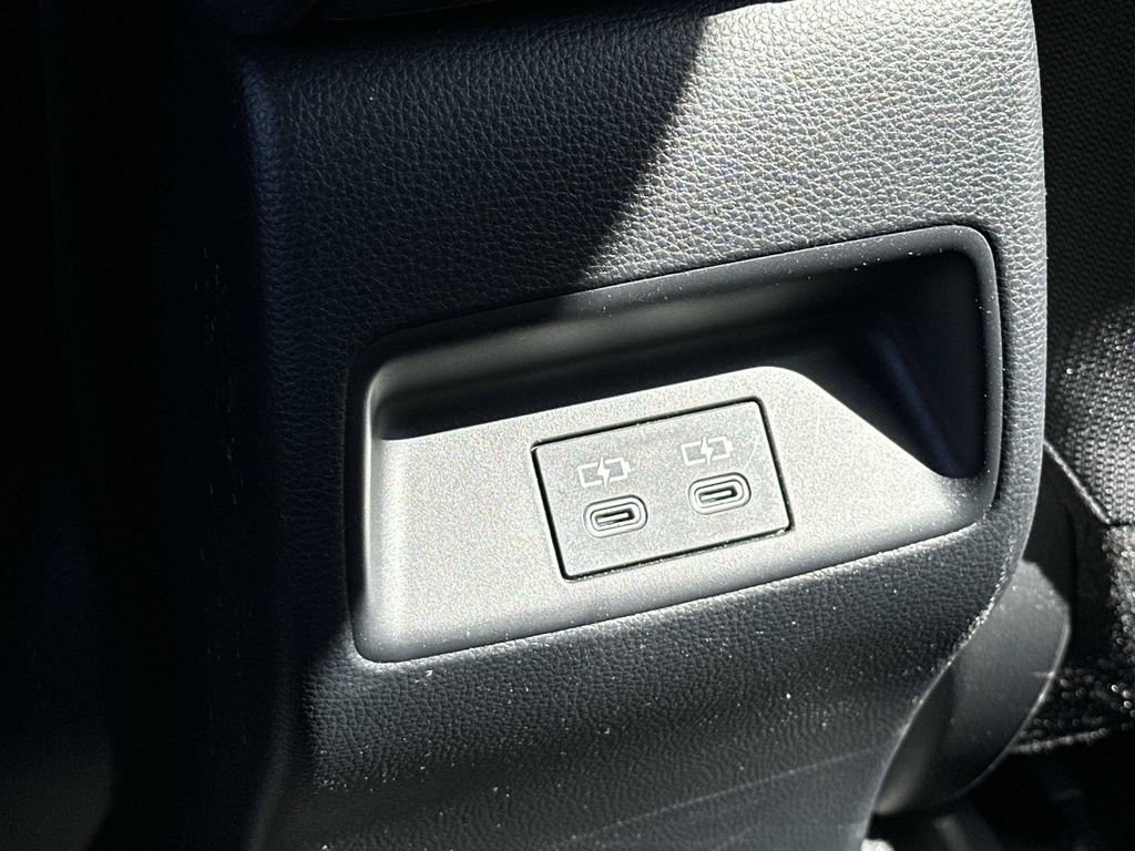 Used 2023 Toyota Corolla SE FWD image 21