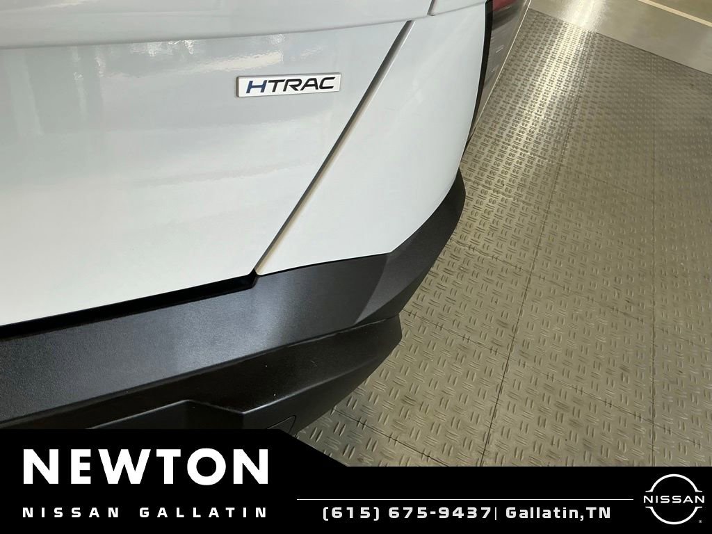 Used 2025 Hyundai Kona SEL AWD/4WD image 3