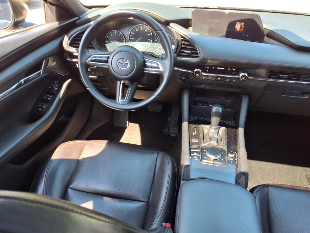 Used 2019 MAZDA MAZDA3 Hatchback w/ Premium Package image 14