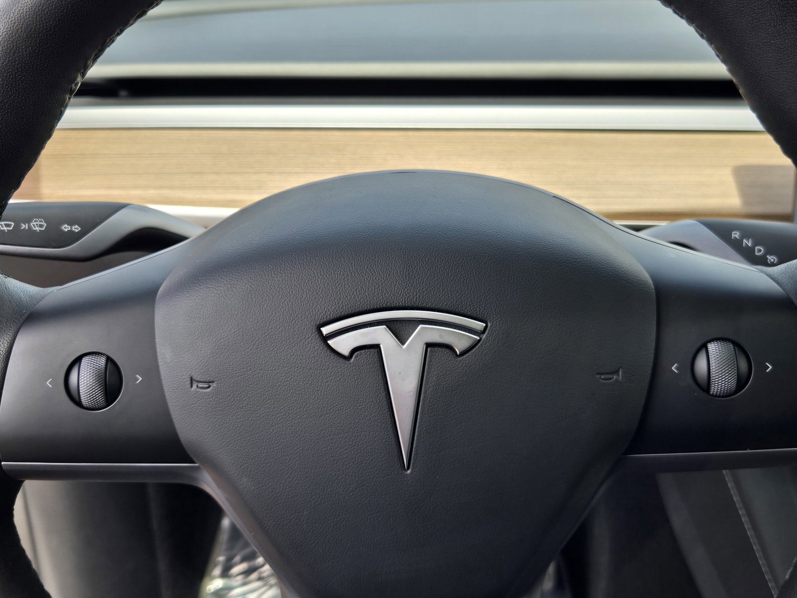 Used 2024 Tesla Model Y Long Range AWD/4WD image 25