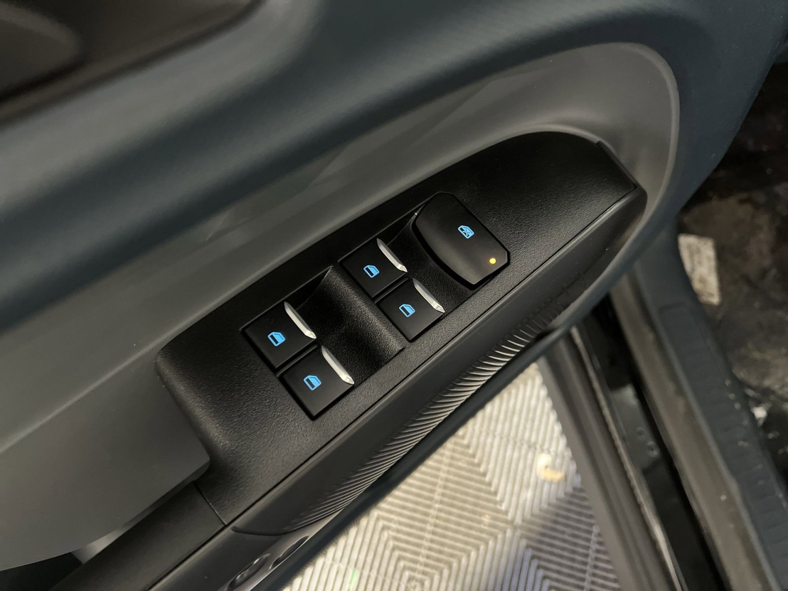 New 2026 Ford Maverick XL image 14