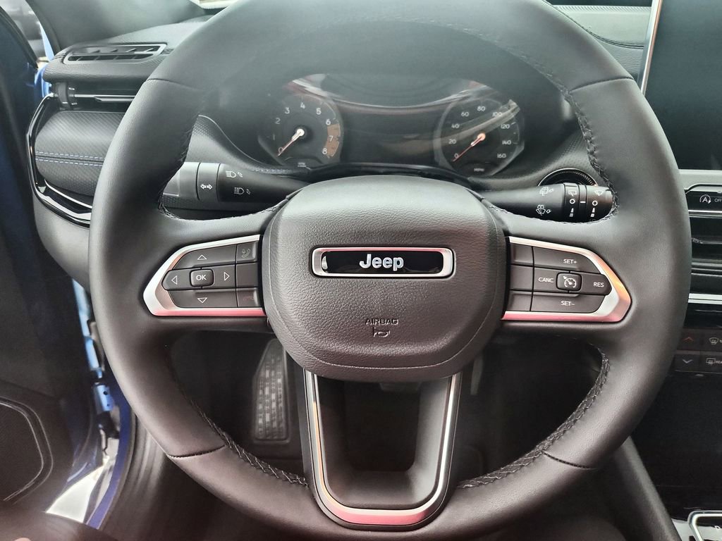 New 2026 Jeep Compass Latitude image 22