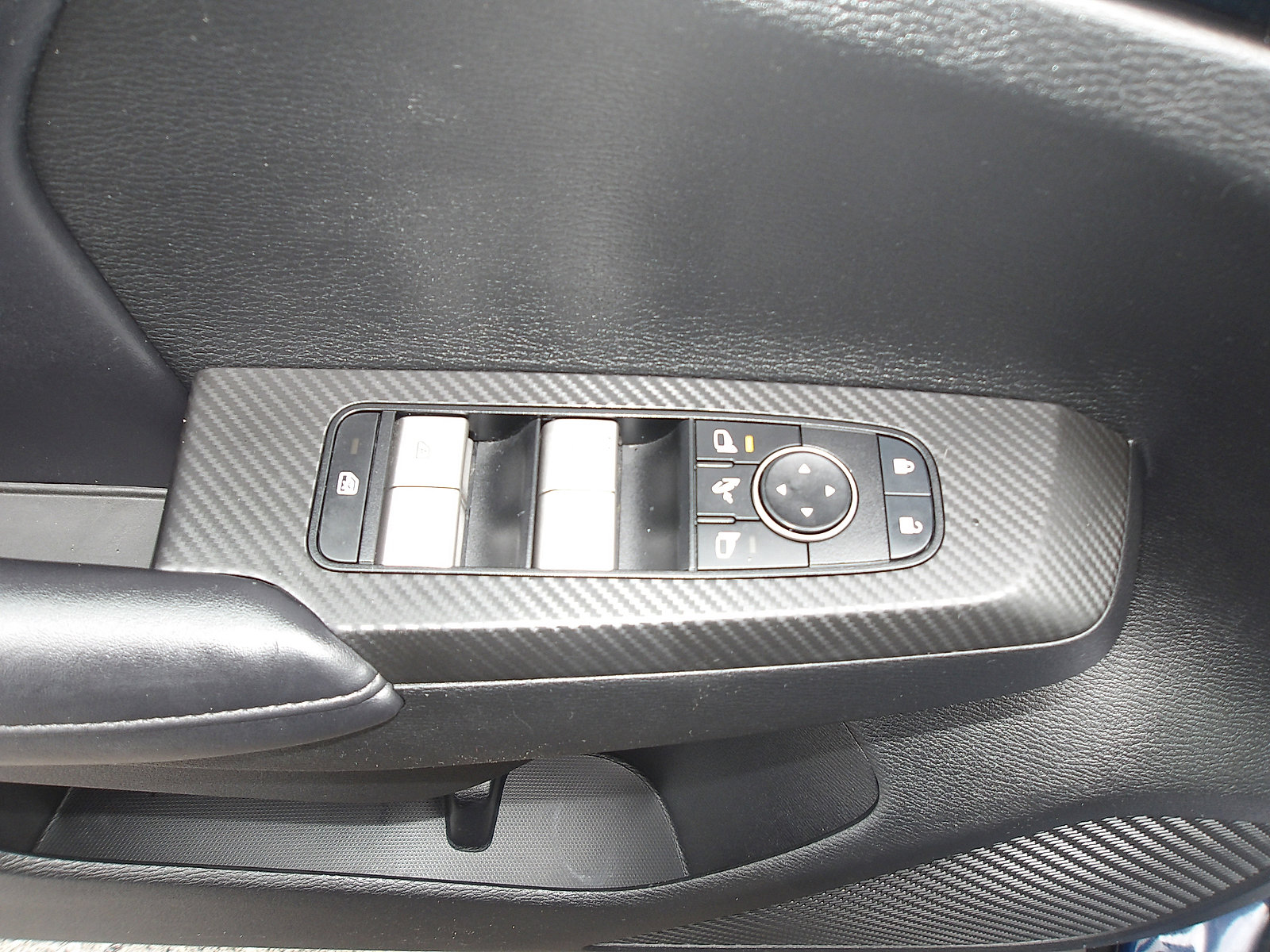 Used 2023 Mitsubishi Outlander SE AWD/4WD image 17