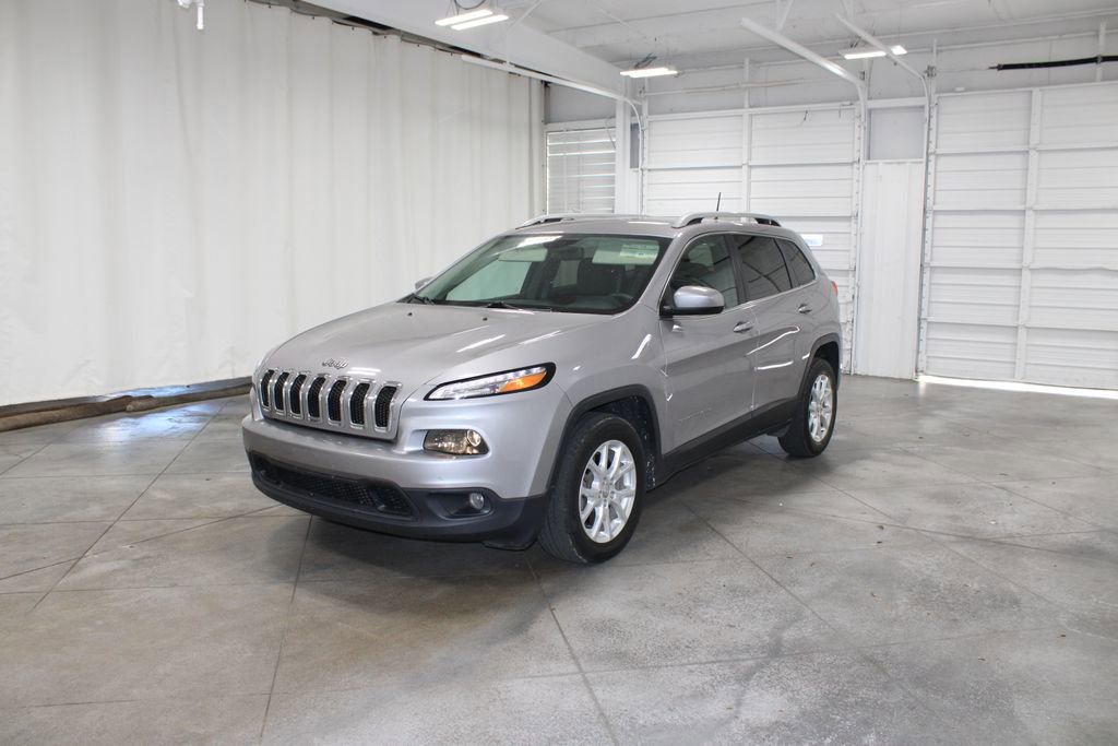 Used 2018 Jeep Cherokee Latitude image 4