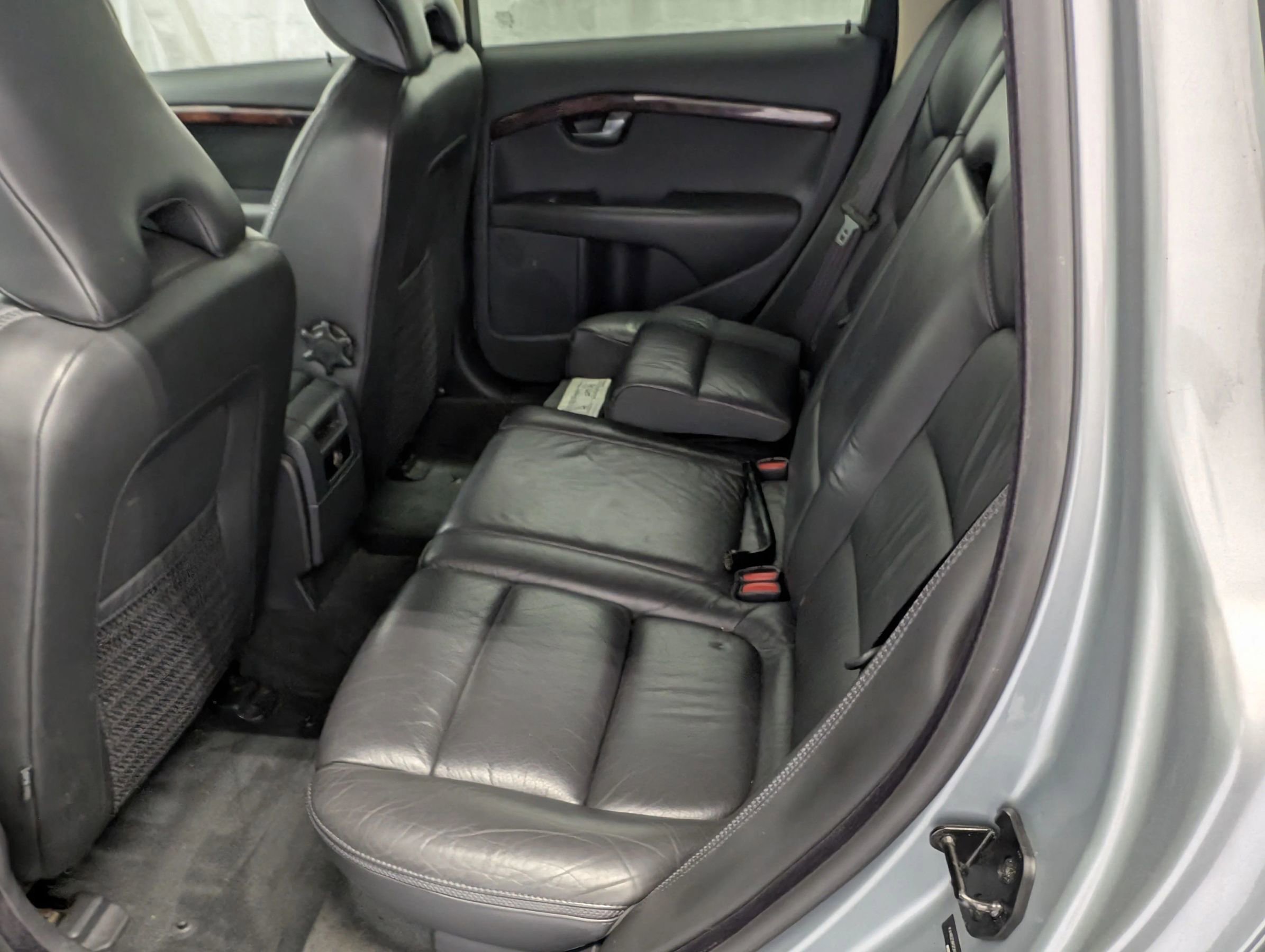 Used 2008 Volvo XC70 3.2 image 18