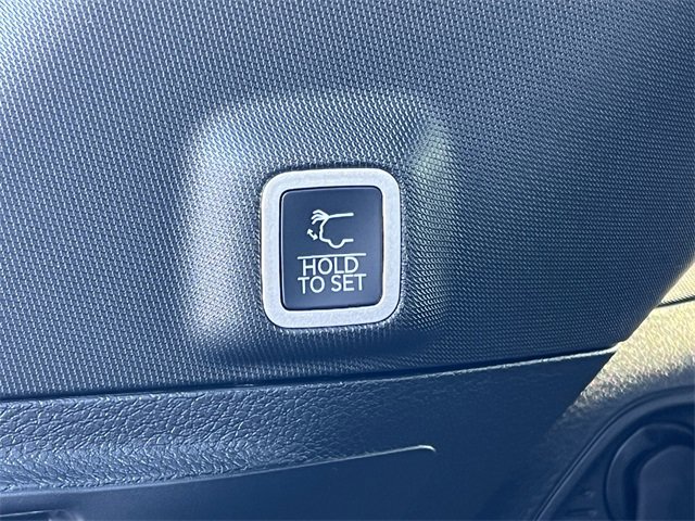 New 2025 Jeep Grand Cherokee Altitude image 36