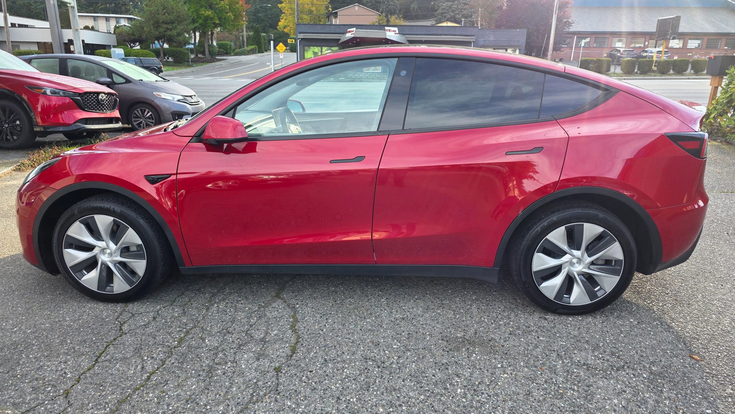 Used 2023 Tesla Model Y Long Range image 8